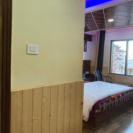 Valley Crown B&B Shimla Bagian luar foto