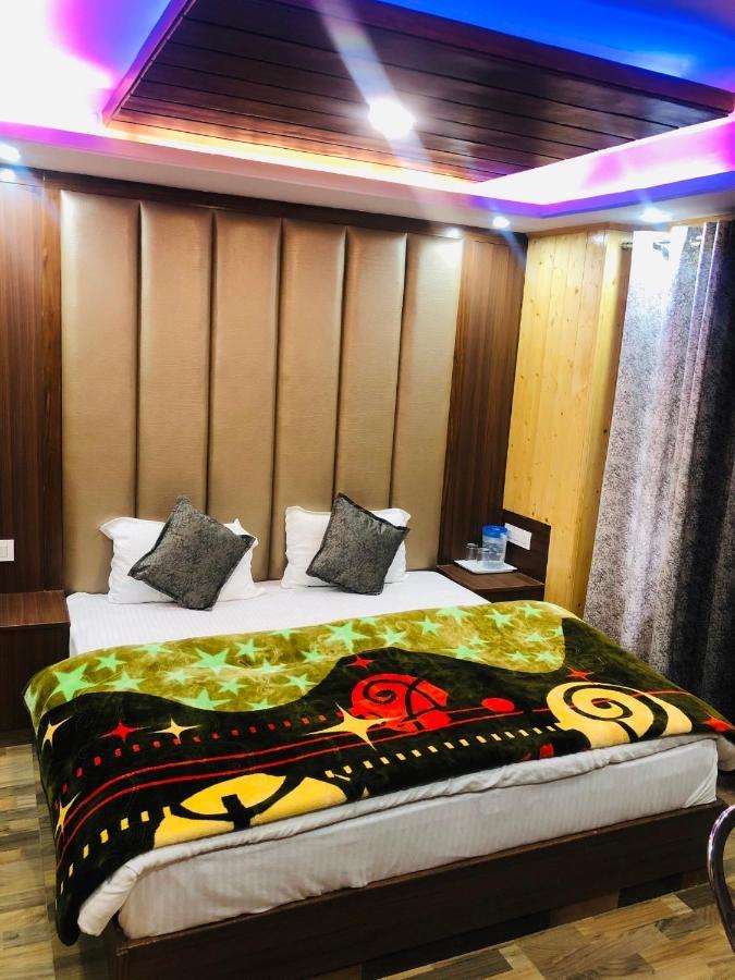 Valley Crown B&B Shimla Bagian luar foto